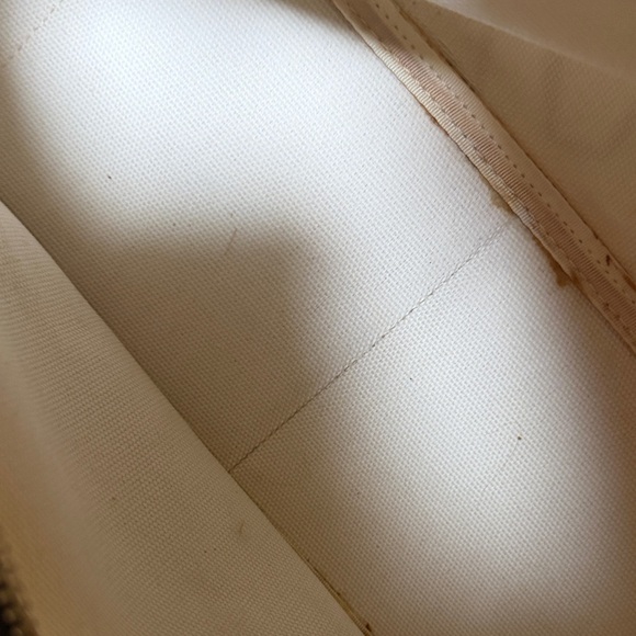 Kate Spade Artistic Cream and Red Tote - Picture 9 of 13